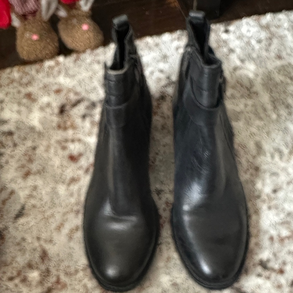Vince Camuto- Black Leather Ankle Boots - Picture 2 of 3